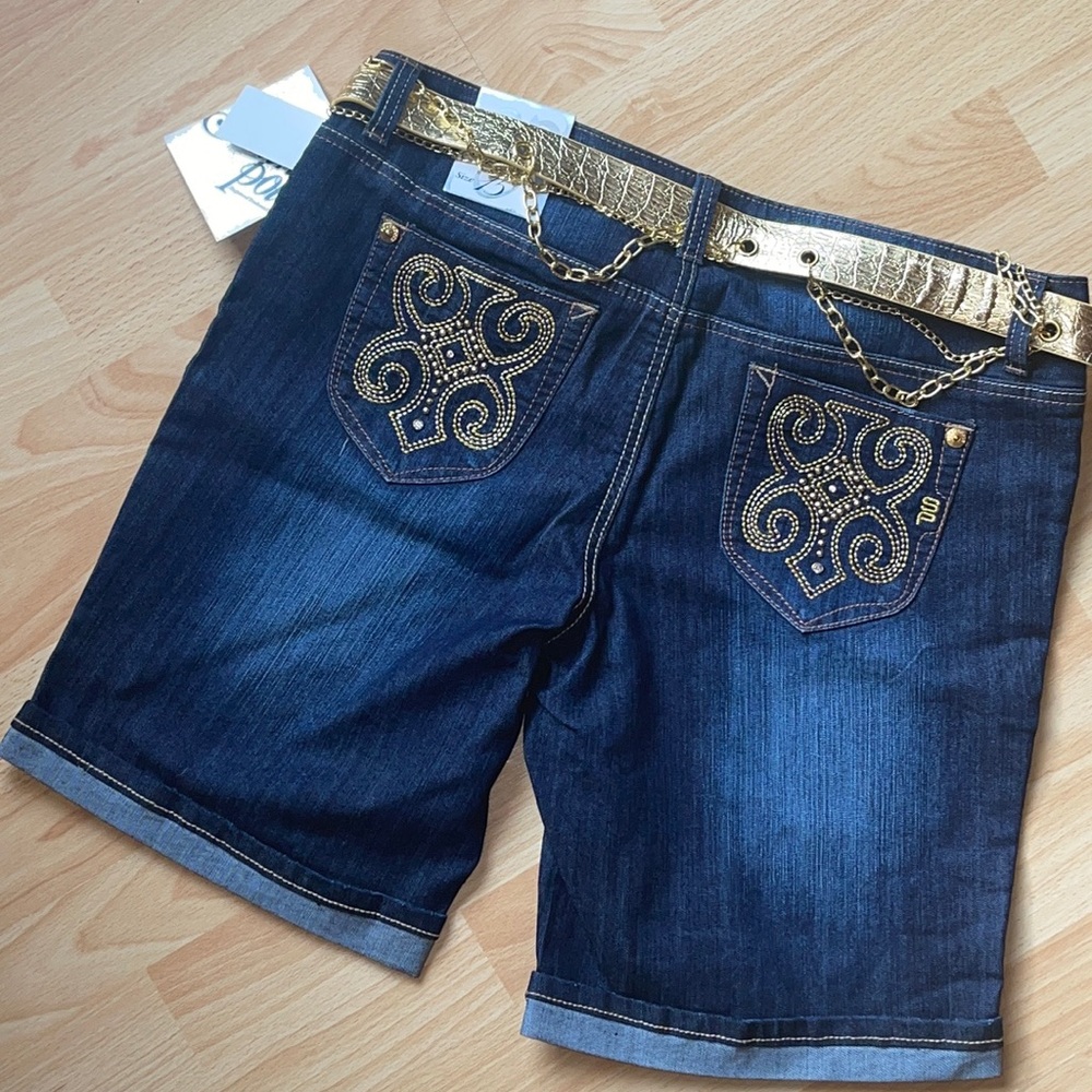 Womens y2k South Pole shorts - NEW with tags - size 15